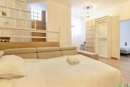 Wehost- Pour 4 Personnes - Nation Paříž